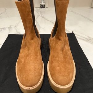 FRAME Le Canon Platform Chelsea Boot